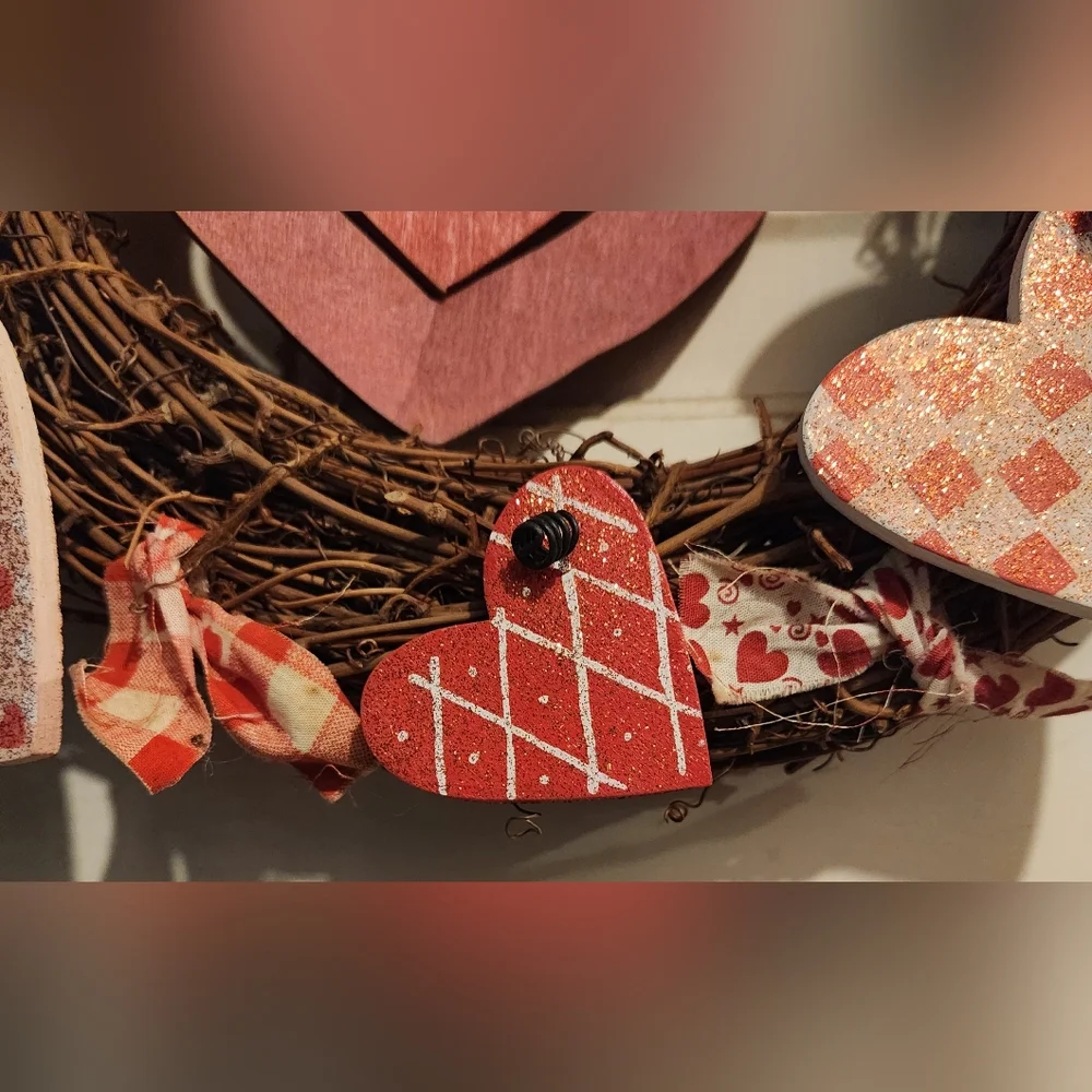 Valentine's Day Heart Wreath - Red, pink and White